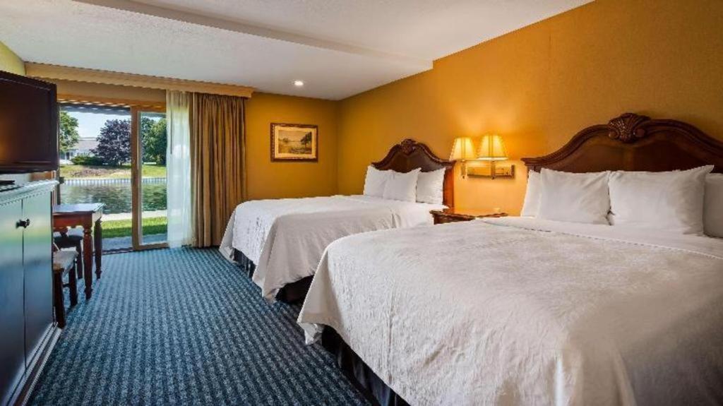 Best Western River Terrace Cheboygan Extérieur photo